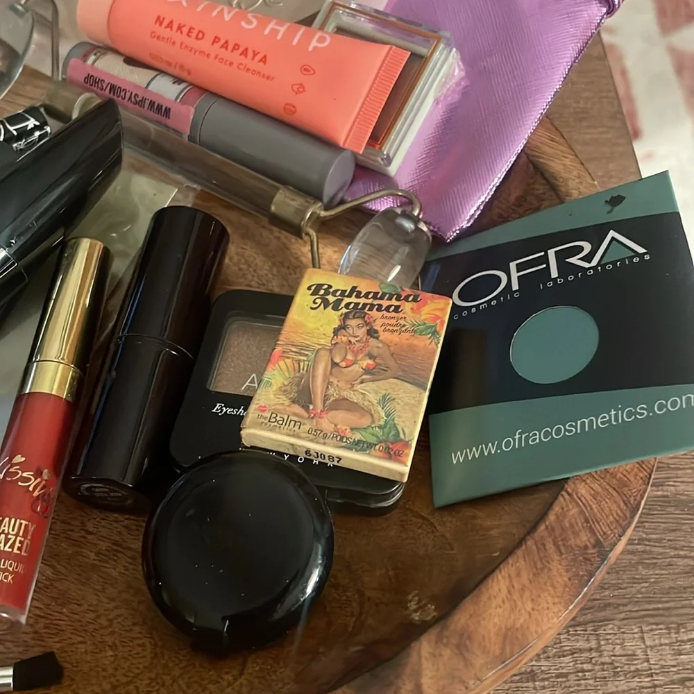 Makeup Cosmetics Beauty Supply Collection OFRA KINSHIP PEEK BAHAMA MAMA Samples